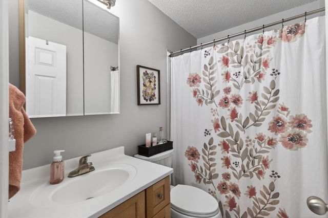 333 8th Street SE 117, Minneapolis, MN 55414