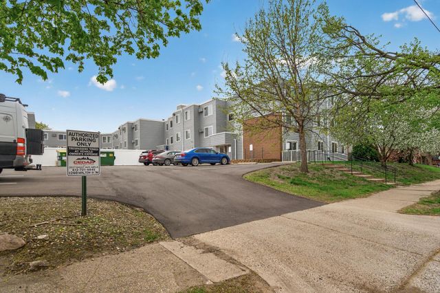 333 8th Street SE 117, Minneapolis, MN 55414