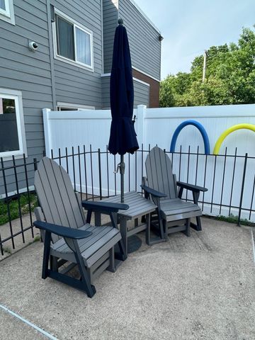 333 8th Street SE 117, Minneapolis, MN 55414