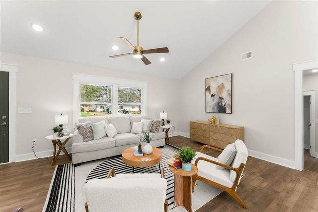 110 Woodglen Drive, Woodstock, GA 30188