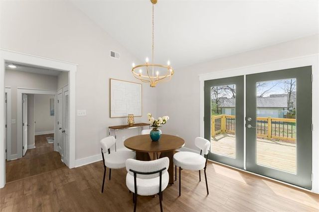 110 Woodglen Drive, Woodstock, GA 30188