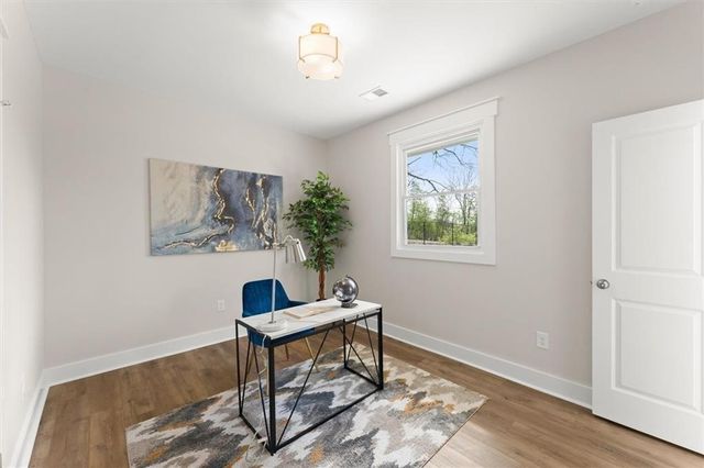 110 Woodglen Drive, Woodstock, GA 30188