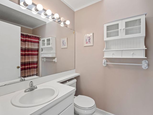 3036 Winterberry DR, Roanoke, VA 24018