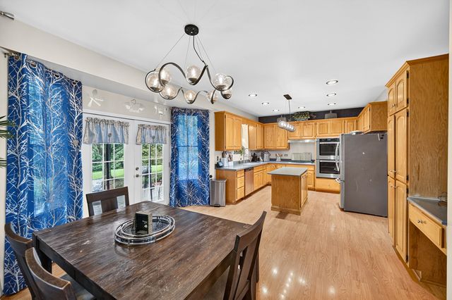 13935 Elizabeth Lane, Mokena, IL 60448