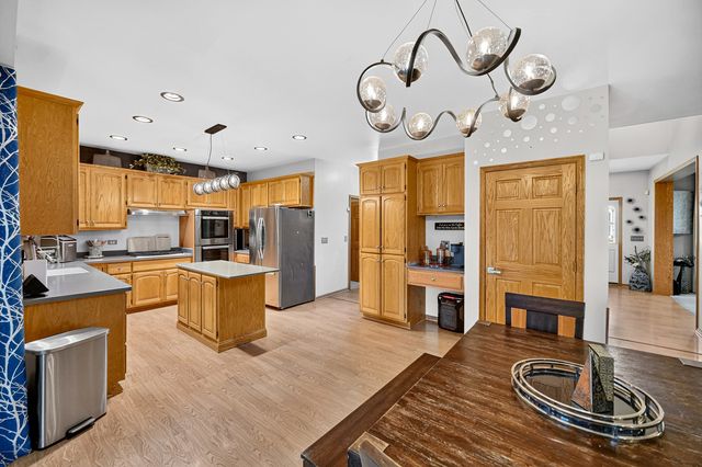 13935 Elizabeth Lane, Mokena, IL 60448