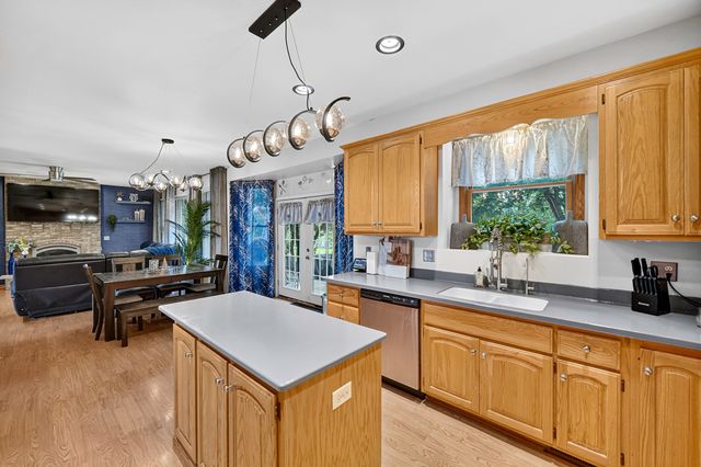 13935 Elizabeth Lane, Mokena, IL 60448