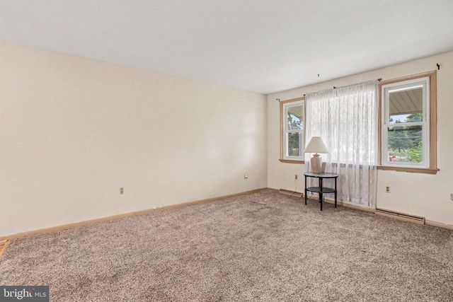 1200 GROSS DR, Mechanicsburg, PA 17050