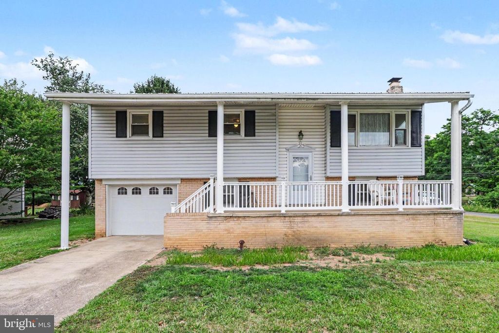 1200 GROSS DR, Mechanicsburg, PA 17050