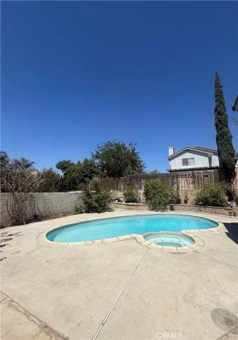 3054 N Forest, Rialto, CA 92377