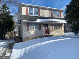 2825 MT CARMEL AVE #B, Glenside, PA 19038