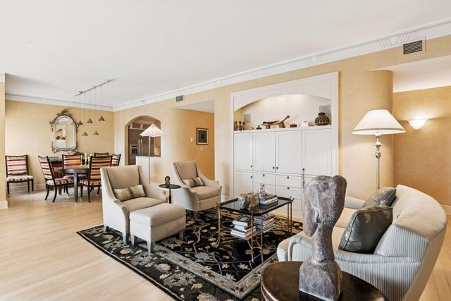 110 Bank Street SE L2601, Minneapolis, MN 55414