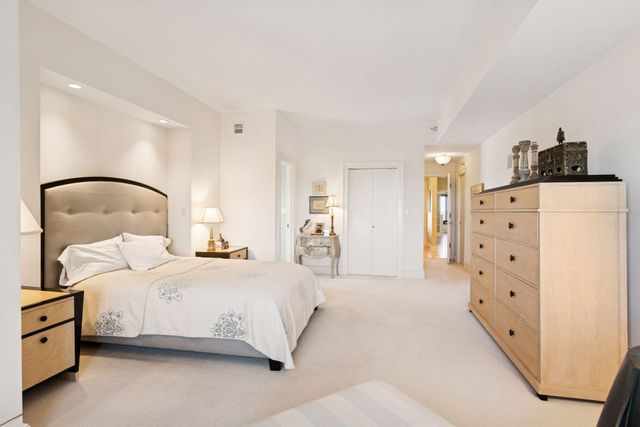 110 Bank Street SE L2601, Minneapolis, MN 55414