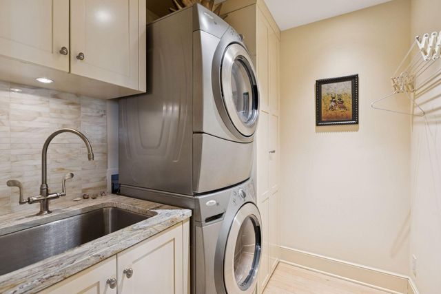 110 Bank Street SE L2601, Minneapolis, MN 55414