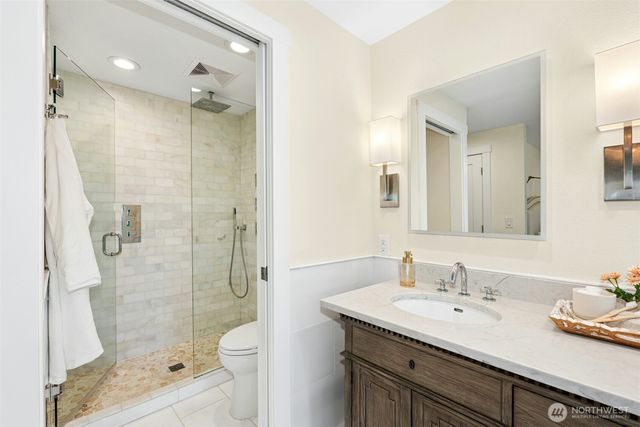 13525 62nd Avenue NE, Kirkland, WA 98034
