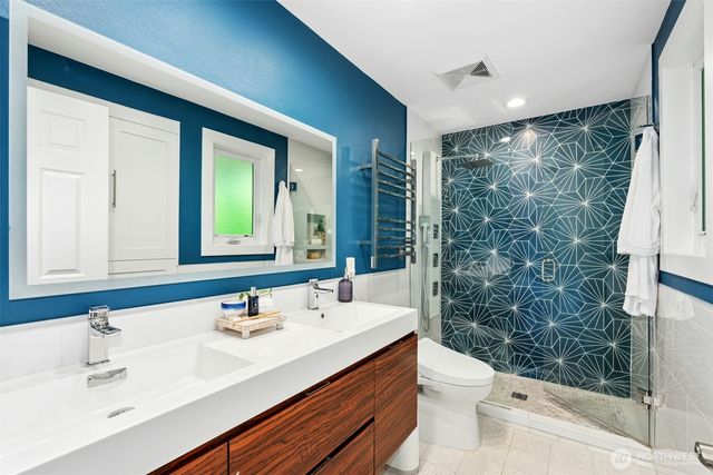 13525 62nd Avenue NE, Kirkland, WA 98034
