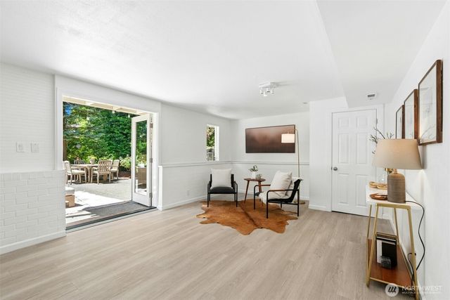 13525 62nd Avenue NE, Kirkland, WA 98034