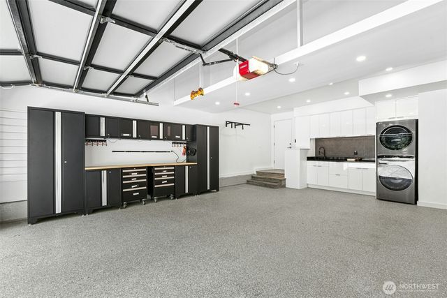 13525 62nd Avenue NE, Kirkland, WA 98034