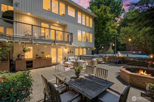13525 62nd Avenue NE, Kirkland, WA 98034