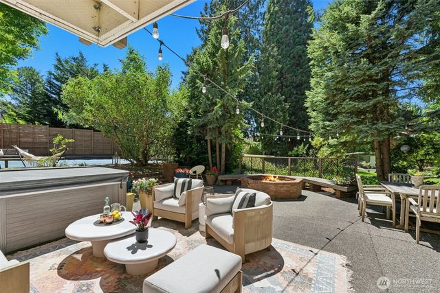 13525 62nd Avenue NE, Kirkland, WA 98034
