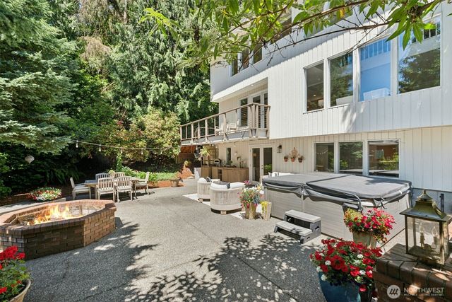 13525 62nd Avenue NE, Kirkland, WA 98034