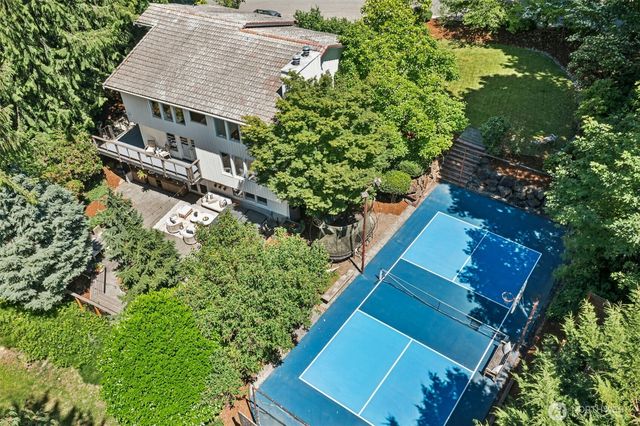 13525 62nd Avenue NE, Kirkland, WA 98034