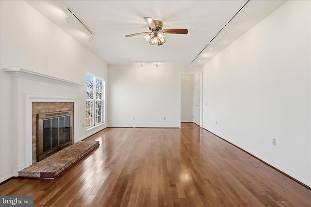 13201 MOUNTAIN ASH CT, Woodbridge, VA 22192