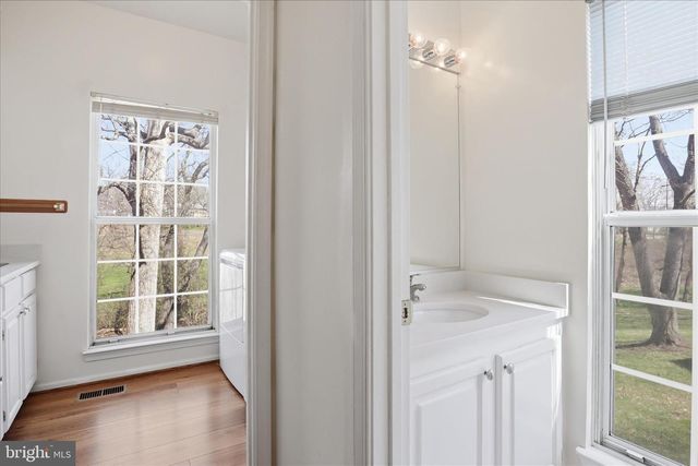 13201 MOUNTAIN ASH CT, Woodbridge, VA 22192