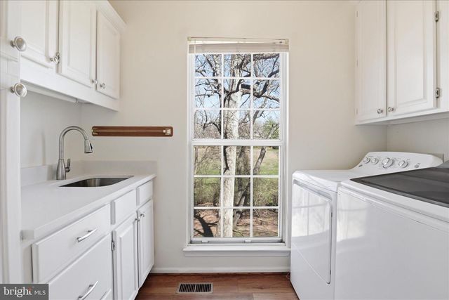 13201 MOUNTAIN ASH CT, Woodbridge, VA 22192