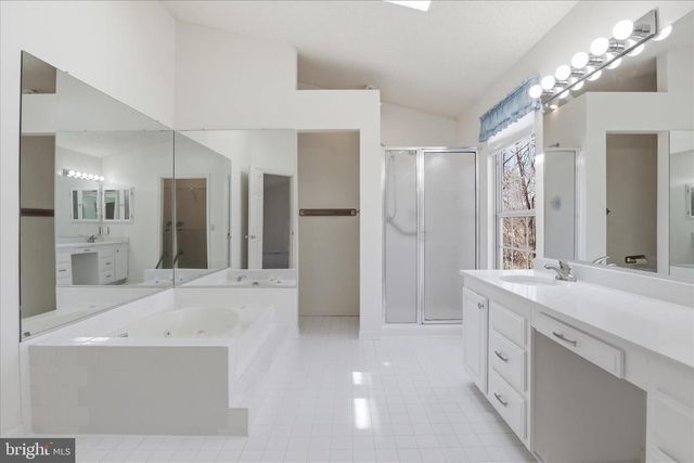 13201 MOUNTAIN ASH CT, Woodbridge, VA 22192