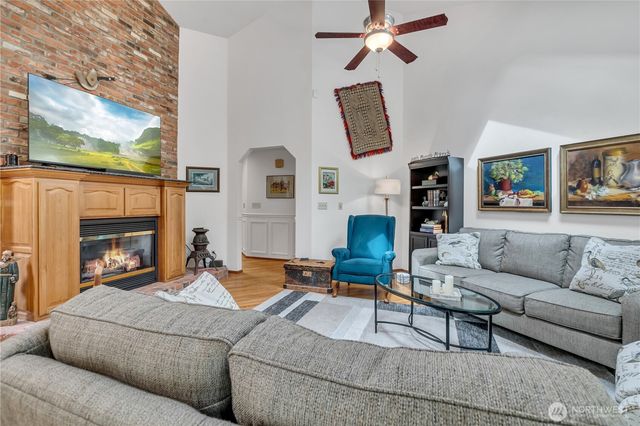 17424 SE 298th Street, Kent, WA 98042