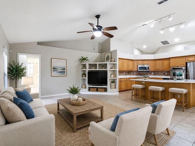 3910 COUNTRYSIDE VIEW COURT, St Cloud, FL 34772