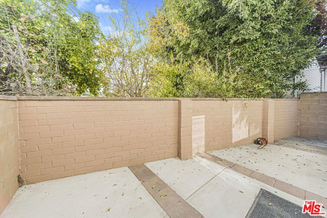 2017 Centinela C, Santa Monica, CA 90404