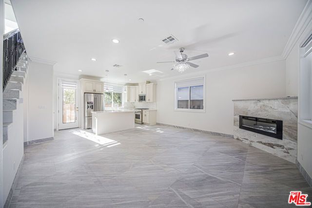 2017 Centinela C, Santa Monica, CA 90404