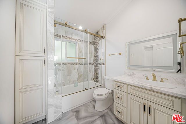 2017 Centinela C, Santa Monica, CA 90404