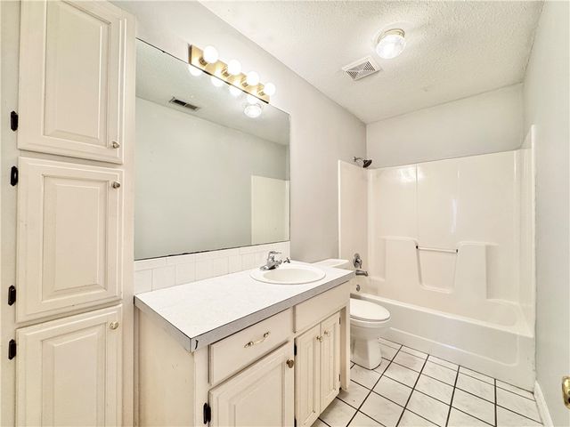 1837 Pointer Lane, Fayetteville, AR 72703