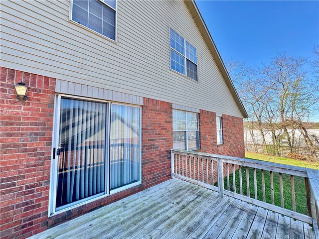 1837 Pointer Lane, Fayetteville, AR 72703