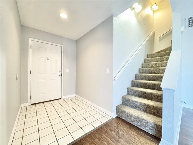 1837 Pointer Lane, Fayetteville, AR 72703