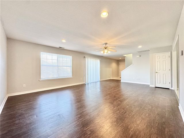 1837 Pointer Lane, Fayetteville, AR 72703