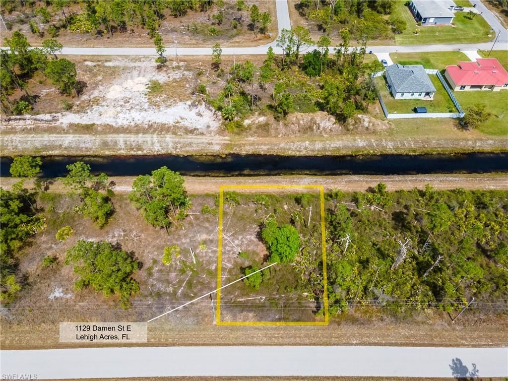1129 Damen ST E, LEHIGH ACRES, FL 33974 — exterior