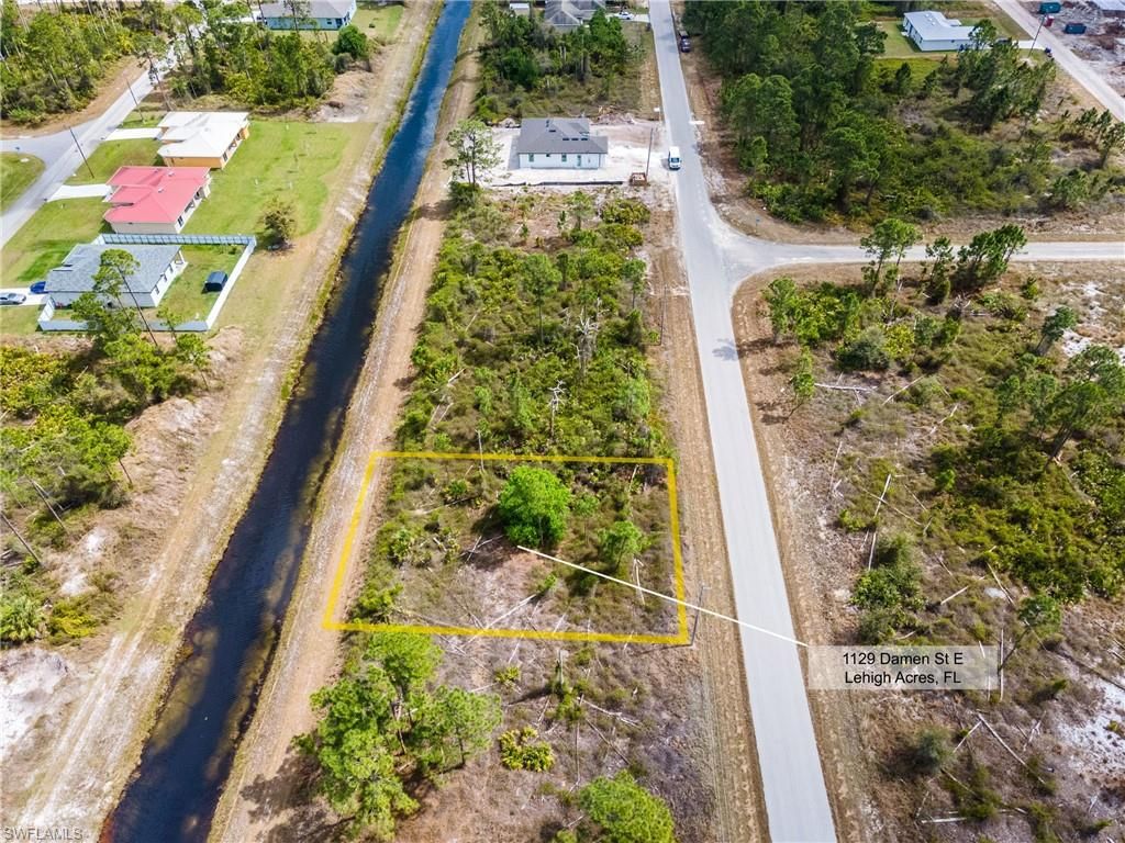 1129 Damen ST E, LEHIGH ACRES, FL 33974 — photo 3