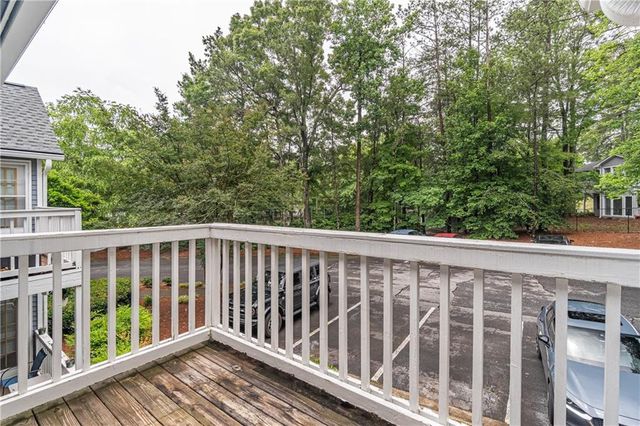 205 Gettysburg Place, Sandy Springs, GA 30350