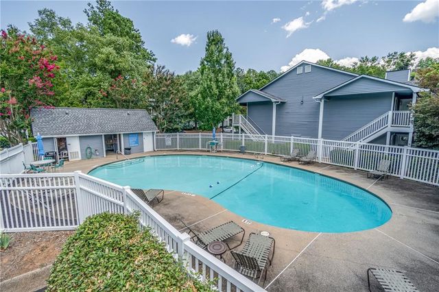 205 Gettysburg Place, Sandy Springs, GA 30350