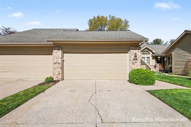 2033 Tall Meadow Street 15, Grand Rapids, MI 49505