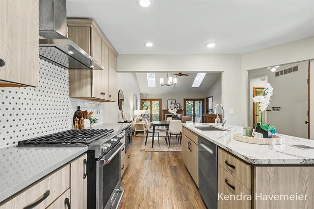 2033 Tall Meadow Street 15, Grand Rapids, MI 49505