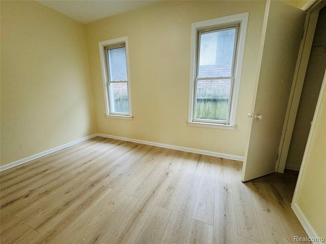 42 E Henry Street, River Rouge, MI 48218