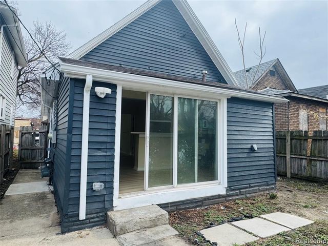 42 E Henry Street, River Rouge, MI 48218