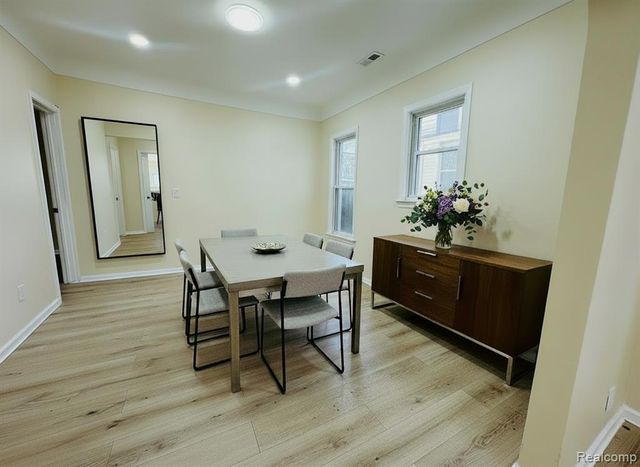 42 E Henry Street, River Rouge, MI 48218