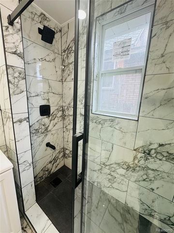 42 E Henry Street, River Rouge, MI 48218