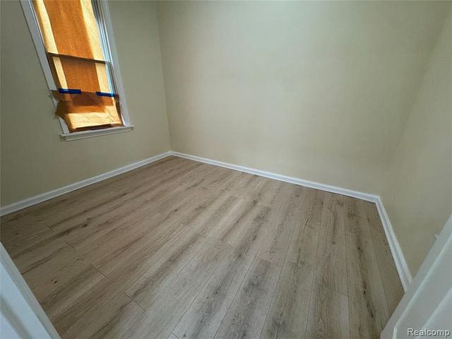 42 E Henry Street, River Rouge, MI 48218