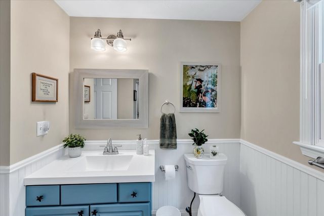 52 Thayer Street, Dennis, MA 02638